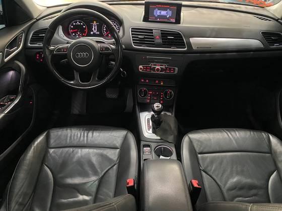 AUDI Q3 2.0 TFSI AMBIENTE QUATTRO 4P GASOLINA S TRONIC AUDI Q3 2.0 TFSI AMBIENTE QUATTRO 4P GASOLINA S TRONIC